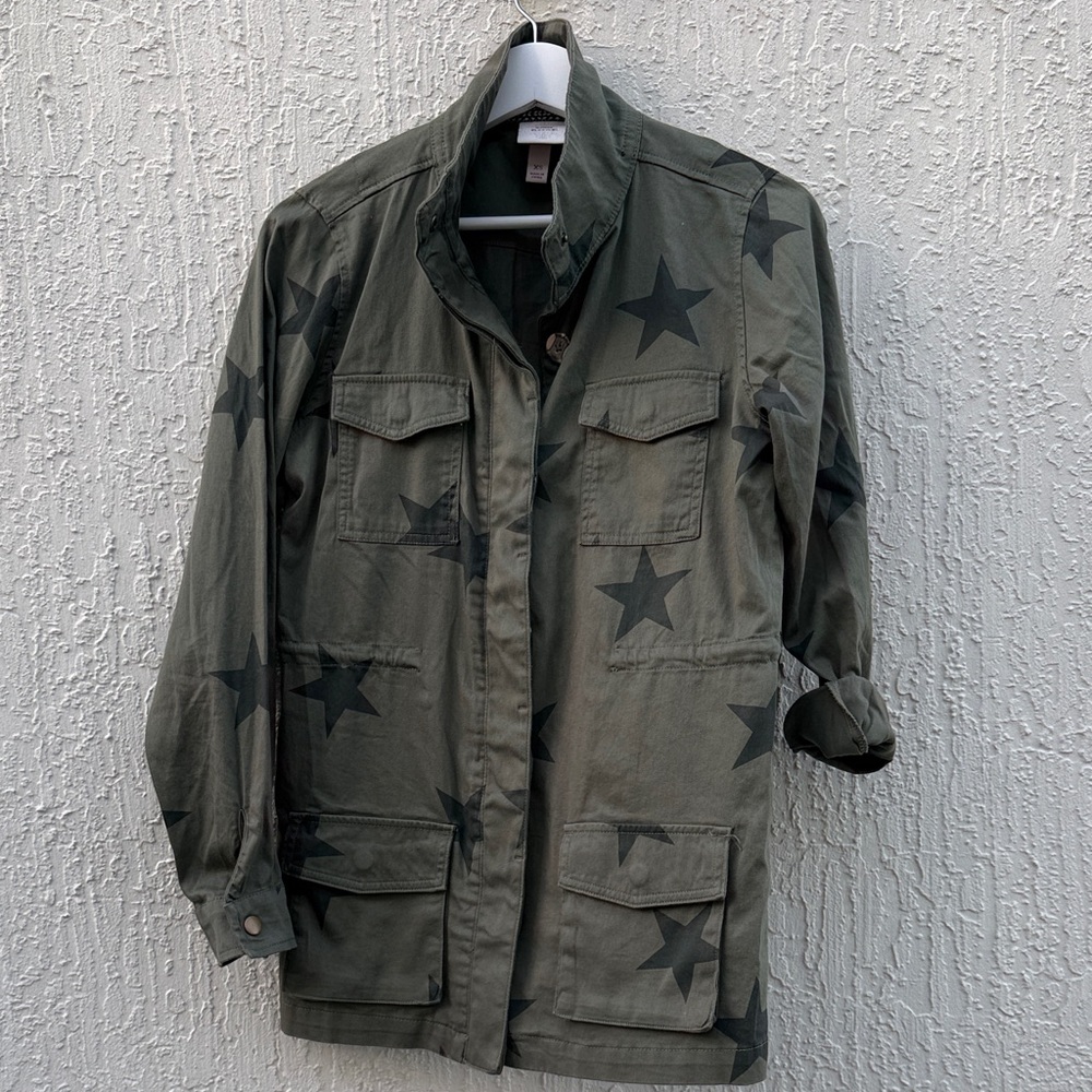 Star Patterned Green Jacket